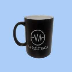 Taza negra mate - La Resistencia